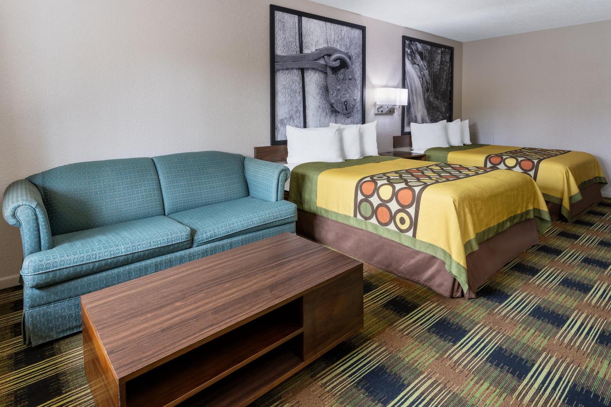 Super 8 By Wyndham Williamsburg/Historic Area Hotell Exteriör bild
